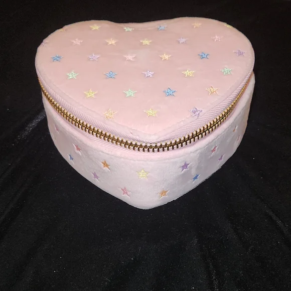 Stoney Clover Lane Park & Beach, Velour Pink Heart Case with Multicolor Stars - Picture 5 of 13